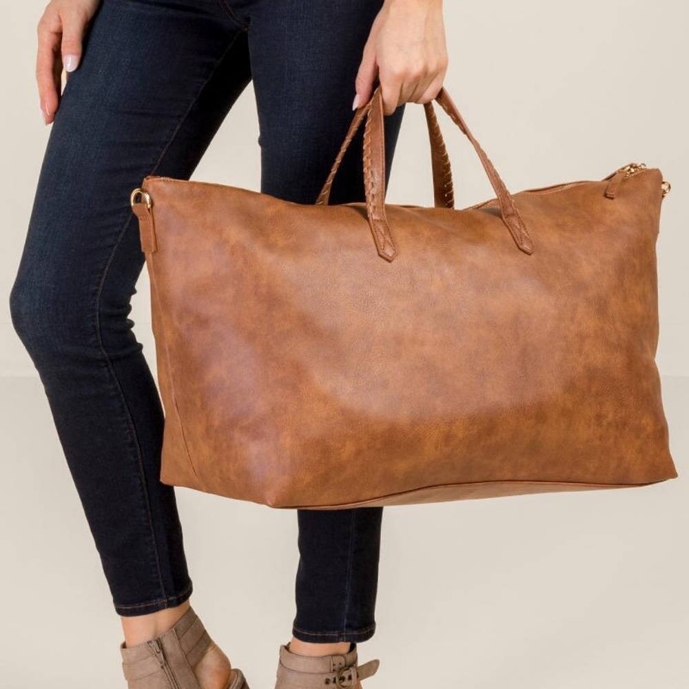 TABITHA VEGAN LEATHER WEEKENDER